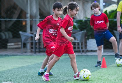 Soccer School (7-11 years) Soccer School (7-11 years)